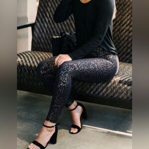 ZYIA Active Black Rose Gold Flake Light n Tight Hi-Rise 7/8‎ Leggings Size 20